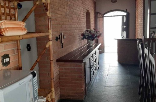 Itanhaem House | Spacious single-story house, 500 meters from the beach and close to the city center.