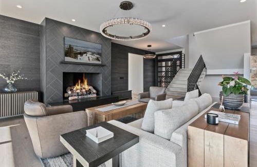 Park City House | Spacious Ski Getaway - Hot Tub - 5 Bedroom home