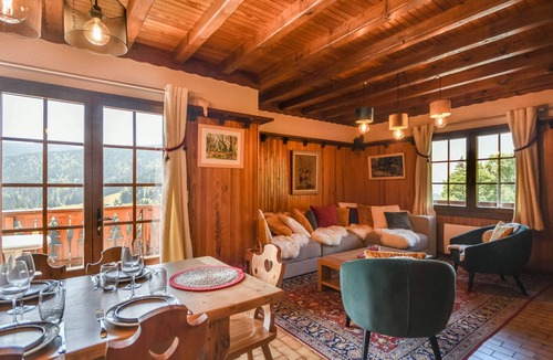 Les Gets Apartment | Spacious South-Facing Duplex in Quiet Chalet, 150m from Shuttle