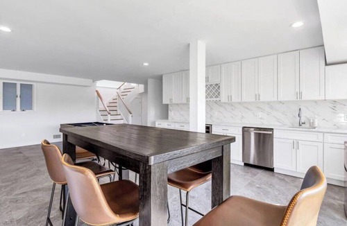 Shinnecock Hills House | Spacious Southampton home, close to town, beaches, large private yard,.