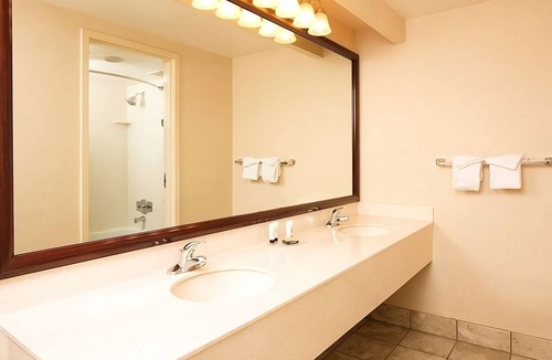 St. George Hotel | Spacious St. George Stay | 1 Unit | Near Downtown Bluff
