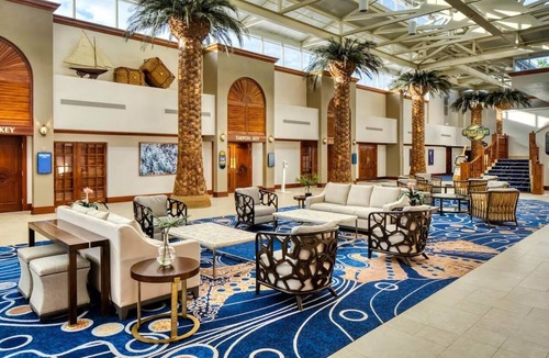 St. Pete Beach Hotel | Spacious Standard Room, Steps to Sandy Beaches, Onsite Swimming Pools!