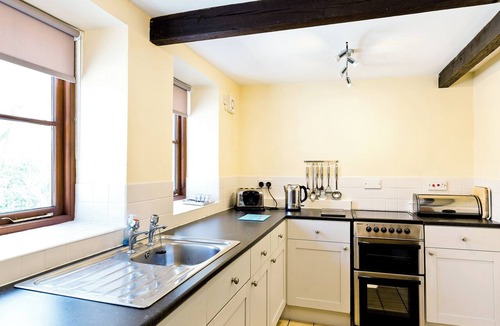 Knockerdown Cottage | Spacious stone barn close to Matlock and Carsington Water.