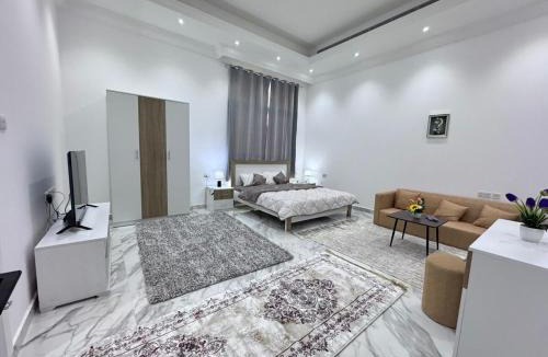 Abu Dhabi Apartment | Spacious studio 30 min from yas and airport