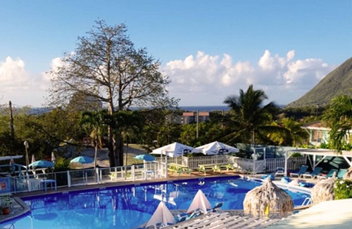 Le Diamant Apartment | Spacious studio apartment in Le Diamant, quiet residence, swimming pool, close to the beach and shops