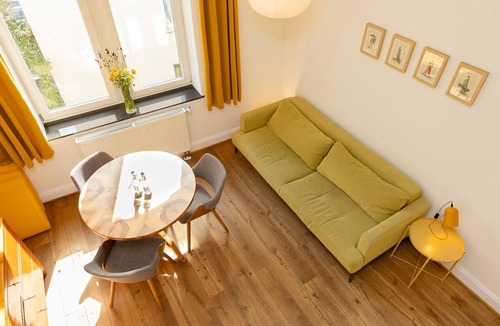 Altstadt-Nord Apartment | Spacious studio apartment with sleeping gallery