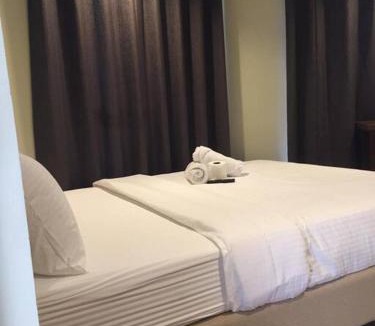 Downtown Apartment | Spacious Studio Apartment B203