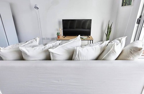 Nunez Apartment | Spacious Studio for 2 persons