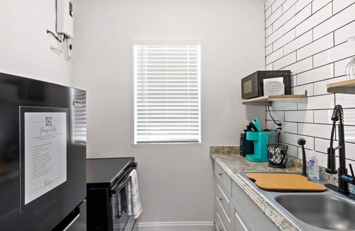 Ybor City Apartment | Spacious Studio Flat in Cigar City with Parking