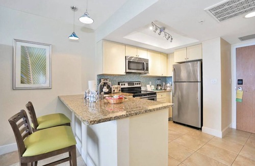 Hollywood Resort | Spacious Studio @ Hollywood Beach Resort!