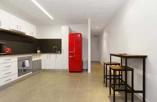 Braddon Apartment | Spacious Studio in a Prime Braddon Location