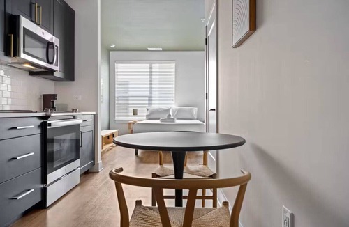 Tampa Apartment | Spacious Studio in Midtown/Free Pool and Parking