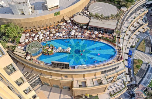 Dubai Marina Apartment | Spacious Studio in The Address Residences Dubai Marina by Deluxe Holiday Homes