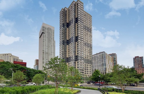 Harsimus Cove Apartment | Spacious Studio in Jersey City with Amenities