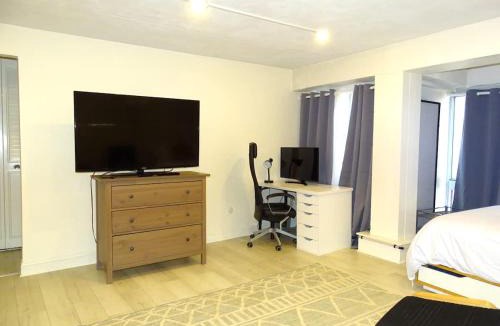 Mid-Cambridge House | Spacious Studio Near Harvard Sq