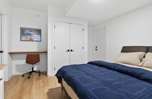 Southwest Edmonton Apartment | Spacious Studio Suite in Edmonton, Canada