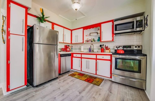 Coral Ridge Apartment | Spacious Studio w/Private Patio & Grill