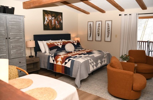 Taos Ski Valley Condo | Spacious Studio Condo in the Heart of the Resort