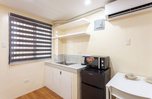 Diliman Apartment | Spacious Studio with Fast Wi-Fi Near UP and Maginhawa