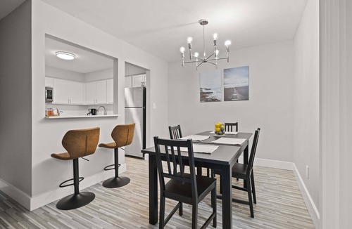 Rochester Apartment | Spacious & Stylish Stay in Rochester, Prime Spot