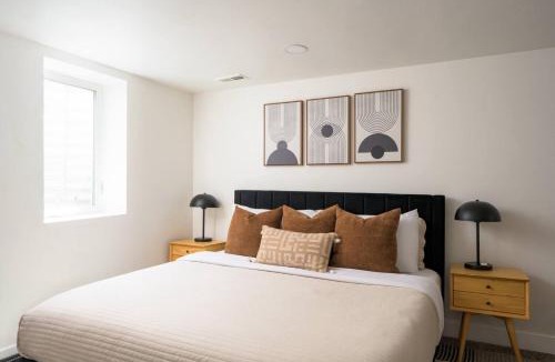 South Westminster House | Spacious Stylish Home w HotTub 12min to Downtown