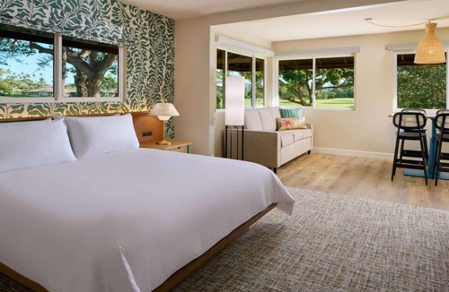 Kaanapali Hotel | Spacious Suite with Ocean Views + Pools & Dining