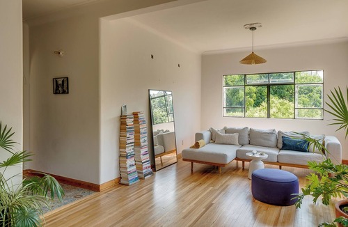 Colonia Cuauhtemoc Apartment | Spacious, Sunlit Sanctuary in Central Mexico City