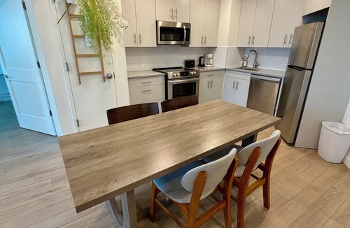 Bedford-Stuyvesant Apartment | SPACIOUS SUNNY QUIET 3BR2BA PENTHOUSE NEW MODERN ELEVATOR APT WITH A BALCONY
