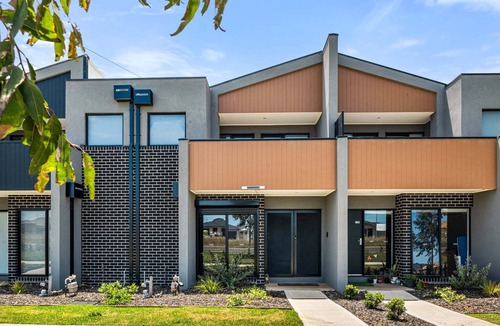 Tarneit Apartment | Spacious Tarneit Home with Private Garden