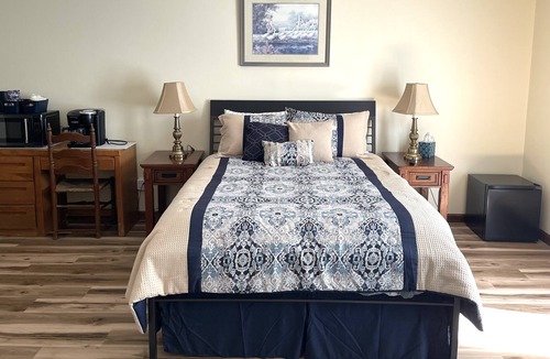 Mohawk Cottage | Spacious Three Bedroom Cottage in the country