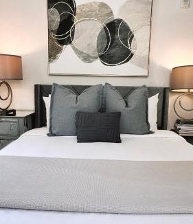 Downtown Apartment | Spacious Three-Bedroom, Sleeps 6, Downtown Providence