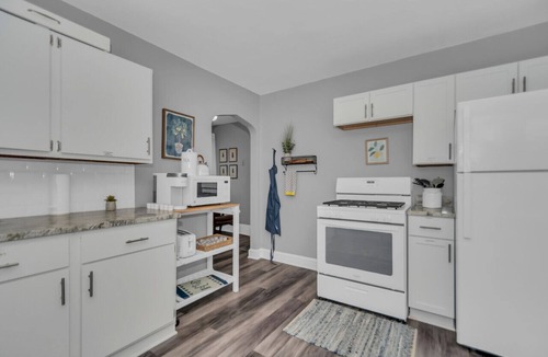 Bay View House | Spacious Top Floor Home on KK AVE BAYVIEW