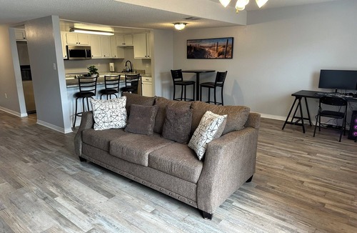 Wright House | Spacious Townhouse. Only 7 Miles to Beach!