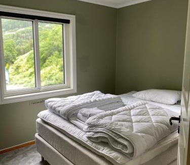 Odda Apartment | Spacious Trolltunga Apartment 1st floor, Good parking