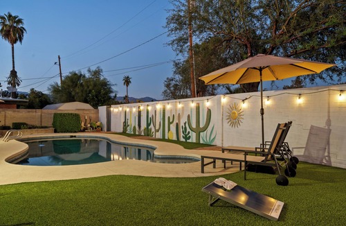 Tucson House | Spacious Tucson OASIS 4BD/2.5BA, Sparkling Pool, Billiards, Pingpong, Family-Fun