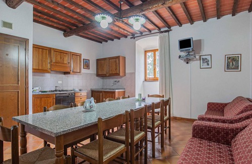Gambassi Terme House | Spacious Tuscany Retreat