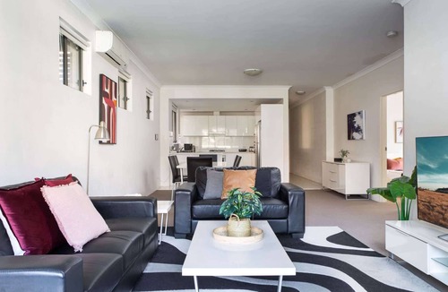 Westmead Apartment | Spacious Two-Bedroom Apartment near Hospital