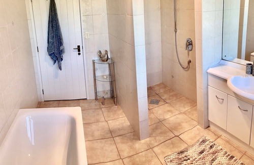 Bombay Bed & Breakfast | Spacious Two Bedroom Suite Perfect for Families