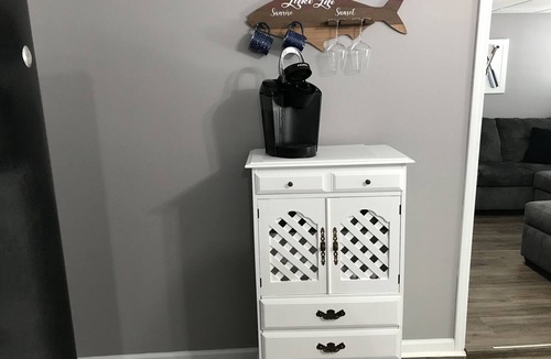 Durhamville Apartment | Spacious two bedroom get away. Full kitchen with all supplies. 75 in tv…