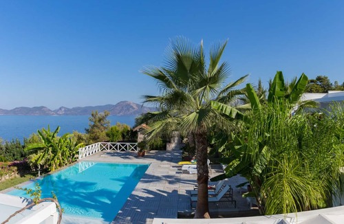 Uzunyurt Villa | Spacious unique luxury villa in idyllic location.