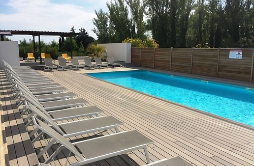 Eguilles House | Spacious Unit Close to Cezanne's Studio! Pets are Allowed, with Free Parking!