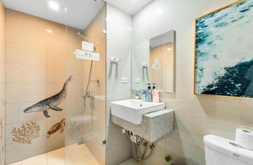 Tambo Apartment | Spacious Unit & High-Floor Hotel near City of Dreams, Airport, Okada, and Solaire Casino