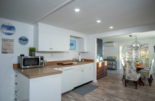 Campground Landing Cottage | Spacious Updated Home, 8 minute walk to beach, under new ownership as of 2022