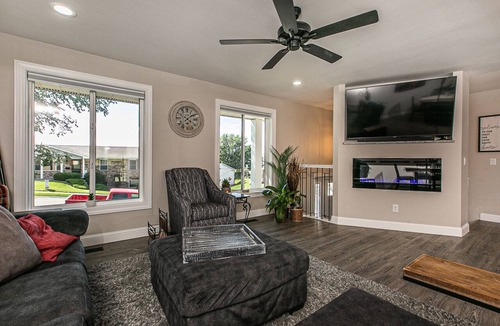 Dubuque House | Spacious Updated Home within Minutes to Shopping & Restaurants!
