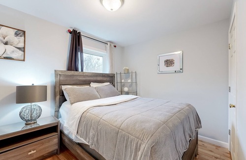 Westbrook Hotel | Spacious, upper-level duplex condo near Portland & beautiful beaches