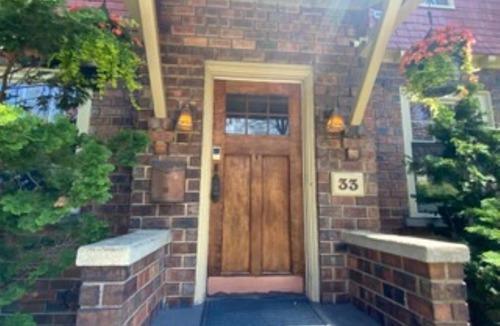 Highland Square House | Spacious Upscale 4 bedroom 2,750 sq ft home in Highland Sq, of Akron