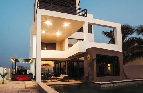 Celestun House | Spacious, Upscale Waterfront Beach House! Sun, Fun and Privacy at its best!