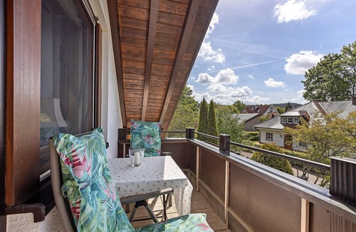 Bad Duerrheim Apartment | Spacious Upstairs Apartment with DreiWelten Card & Balcony near Solemar