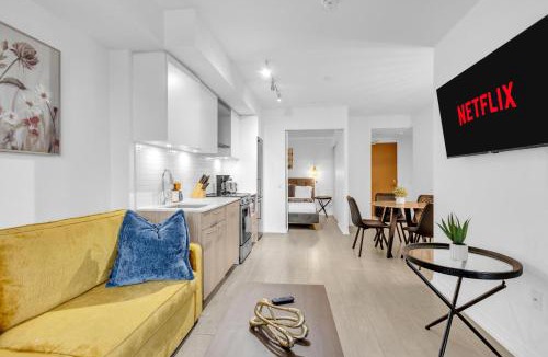 Garden District Apartment | Spacious Urban Haven - Sleeps 6