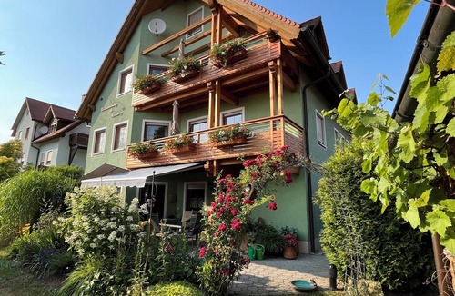 Neualbenreuth Apartment | Spacious vacation apartment on the first floor (60 sqm)